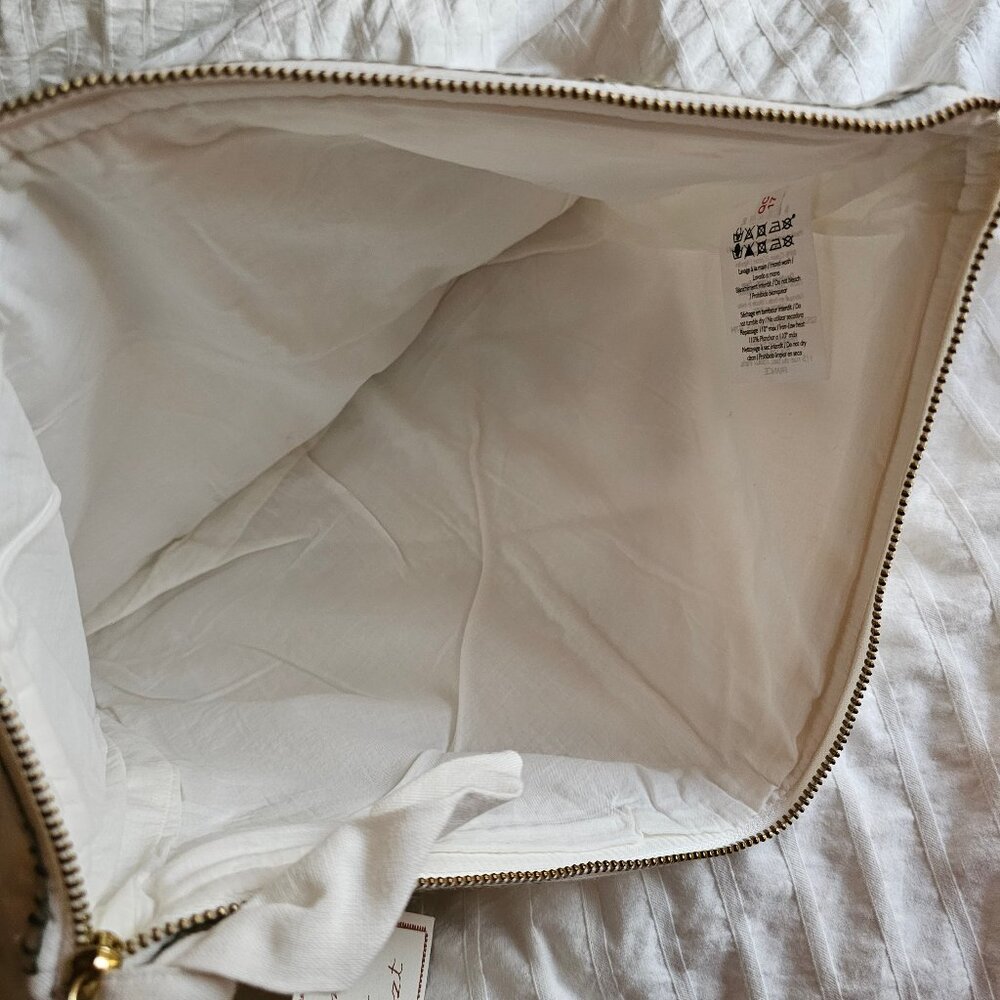 Sezane x Baziszt Large Pouch - Bird Embroidery - NWT - Picture 7 of 10